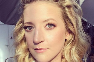 Lara Gessler wideo