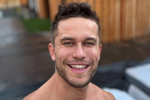 Łukasz Karpiński z "Hotelu Paradise" jest związku? Wymowny komentarz
