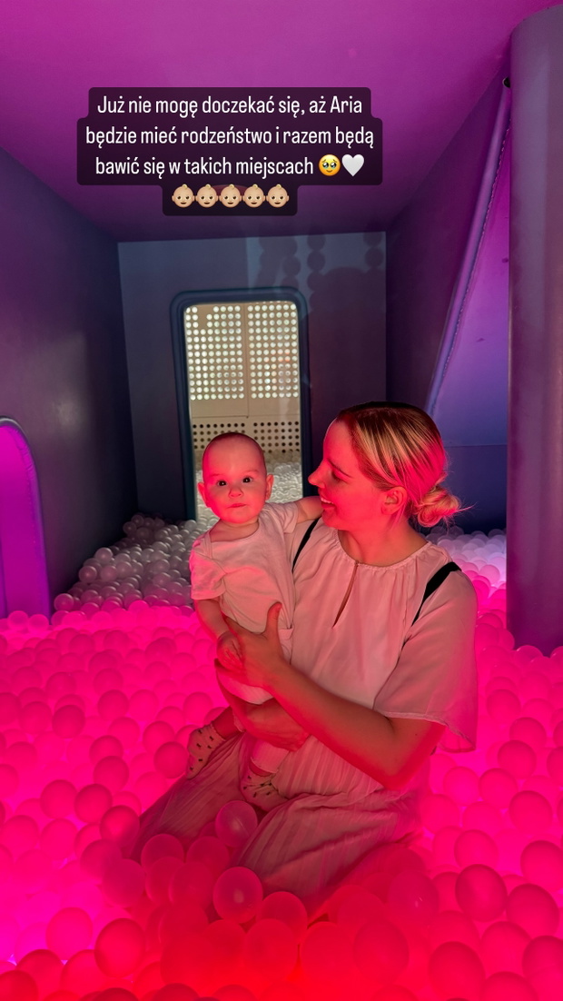 Lil Masti z córeczką