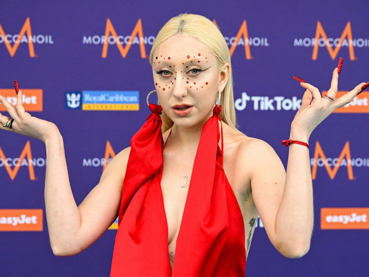Luna na turkusowym dywanie podczas Eurowizji 2024