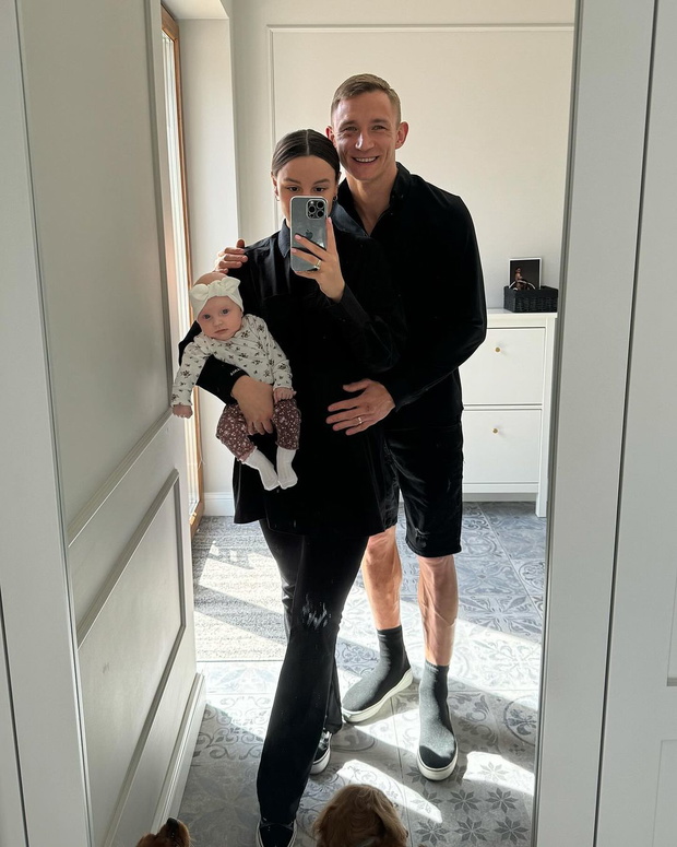 Paulina i Jakub Rzeźniczakowie z córką