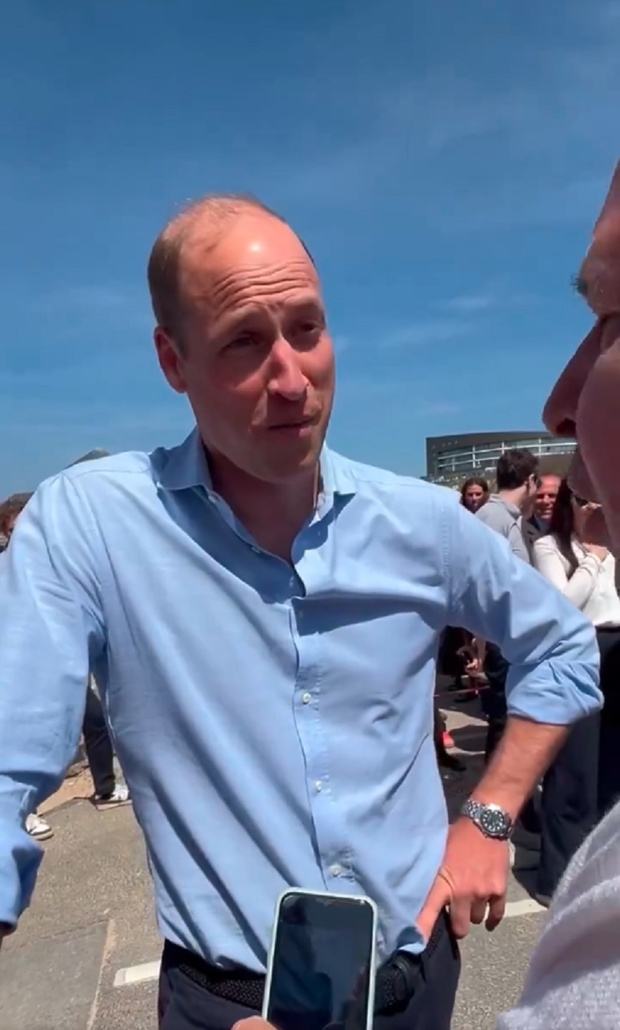 Książę William na spotkaniu z poddanymi