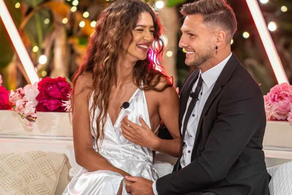 Laura i Armin Love Island