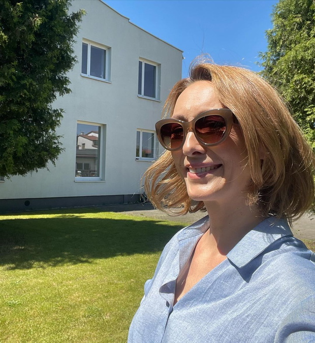 Anna Kalczyńska żegna się ze starym domem