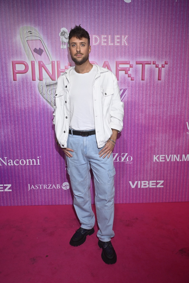 Aleksander Sikora na Pudelek Pink Party
