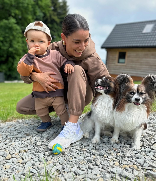 Lenka Kliment z synem