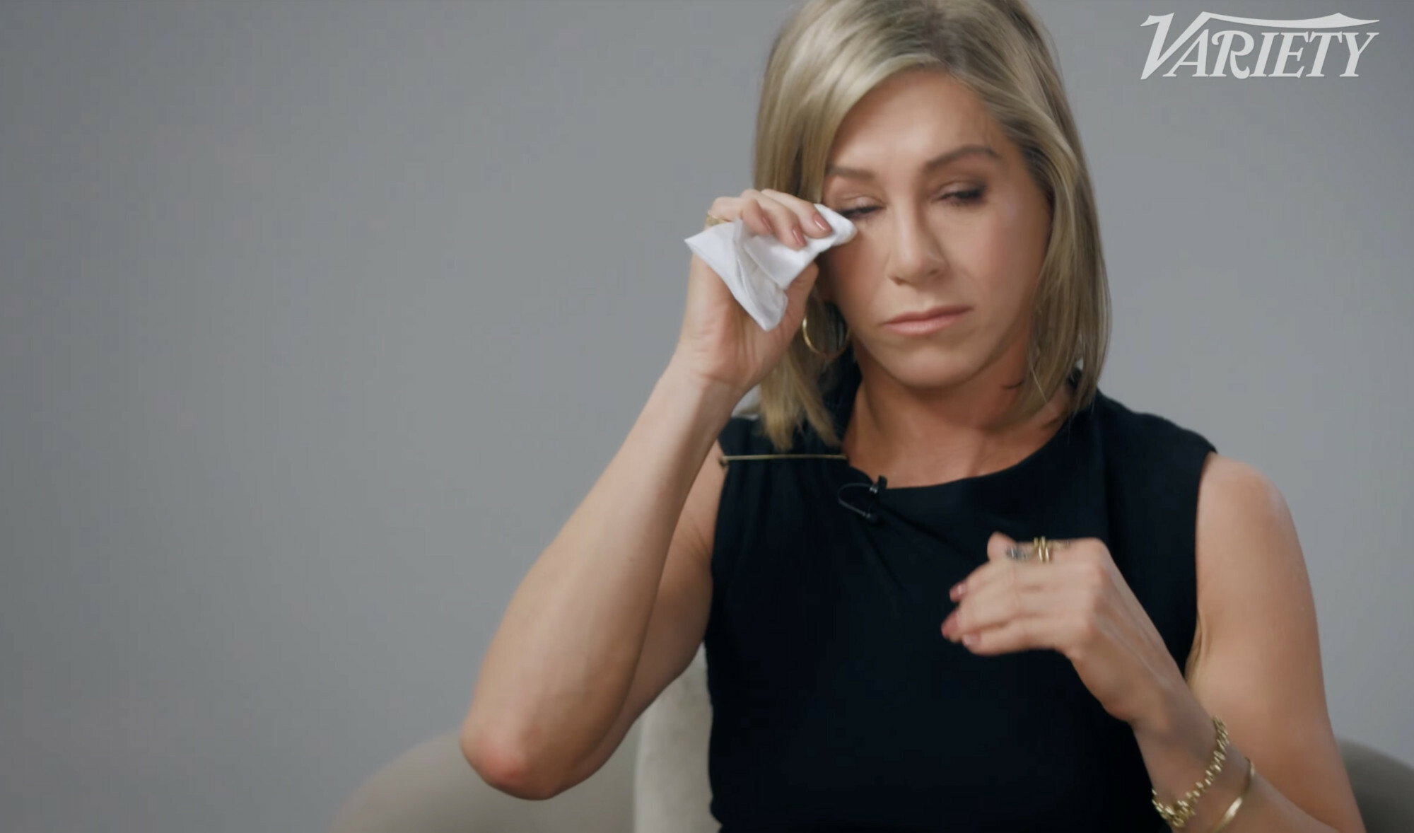 Jennifer Aniston płacze w trakcie wywiadu