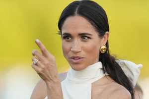 Meghan Markle wysłała wiadomość rodzinie królewskiej
