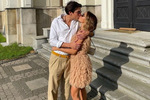 Julia Wieniawa i Nikodem Rozbicki na ślubie