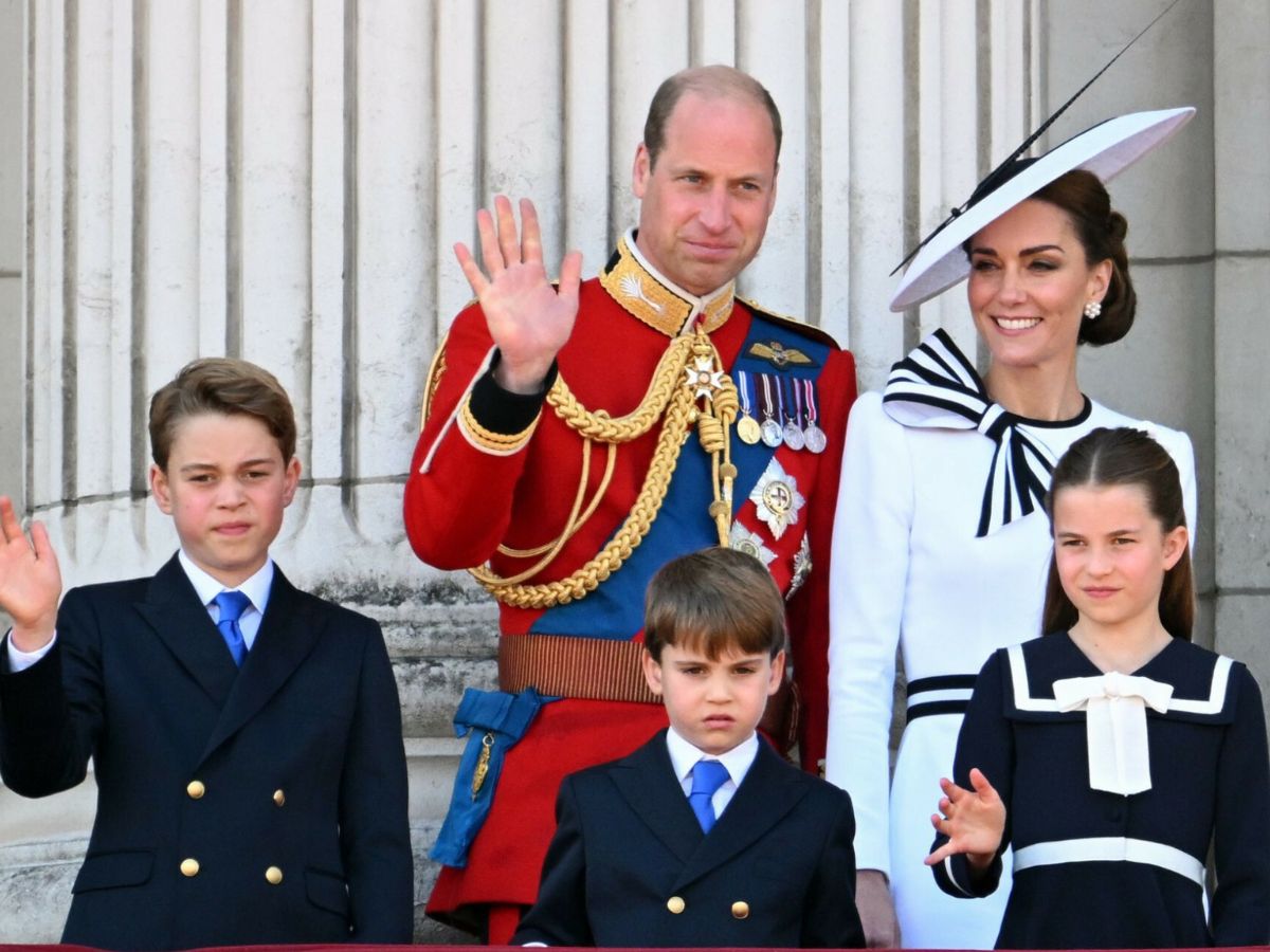 Księżna Kate i książę William z dziećmi