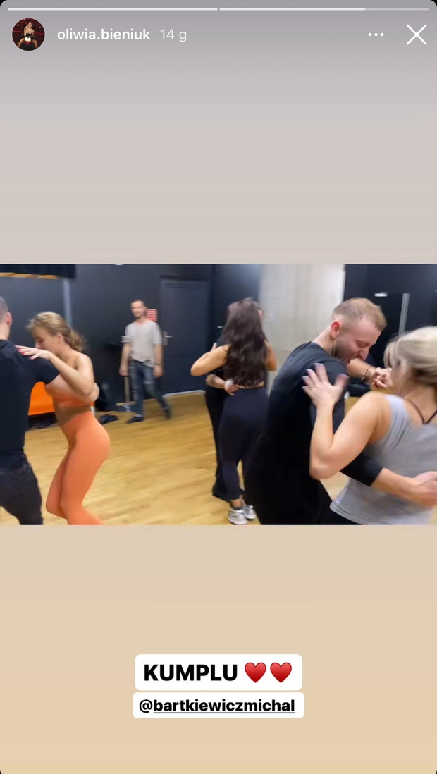 Oliwia Bieniuk z Jackiem Jeschke na parkiecie