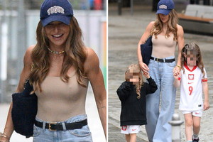 Anna Lewandowska z córeczkami