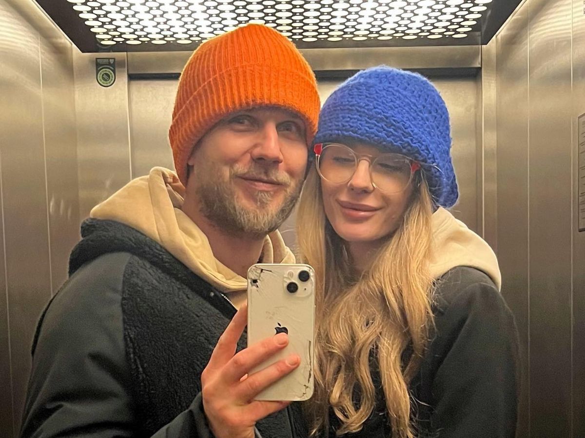 Antoni Królikowski zabrał partnerkę na ślub Liroya. Ten szczegół skradł całą uwagę