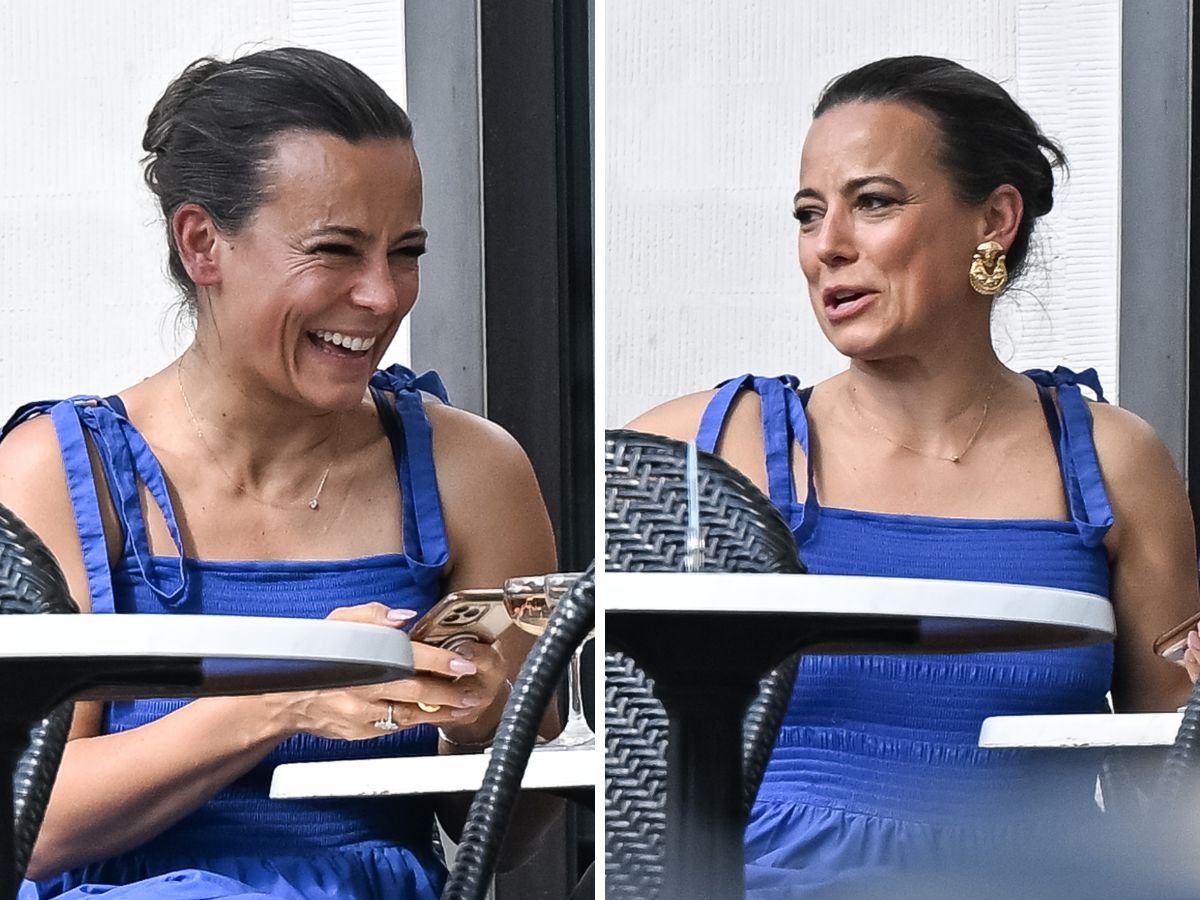 Anna Mucha w świetnym humorze na spotkaniu ze znajomym