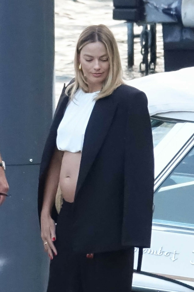 Margot Robbie z ciążowym brzuszkiem