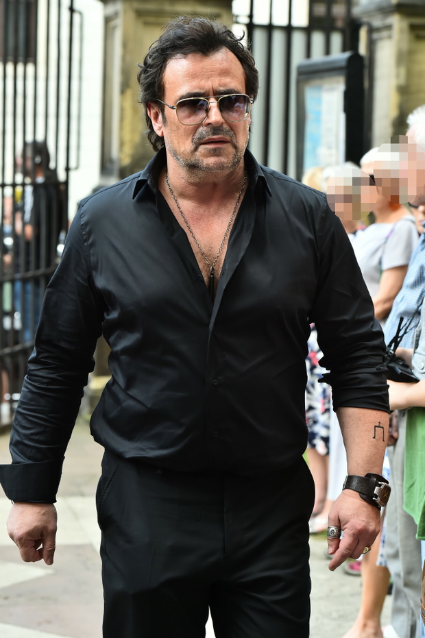 Bartosz Opania