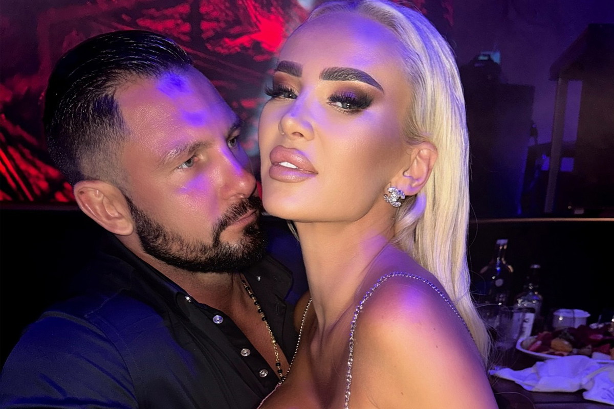 Izabela Macudzińska z Patrykiem Borowiakiem są dumni z córki