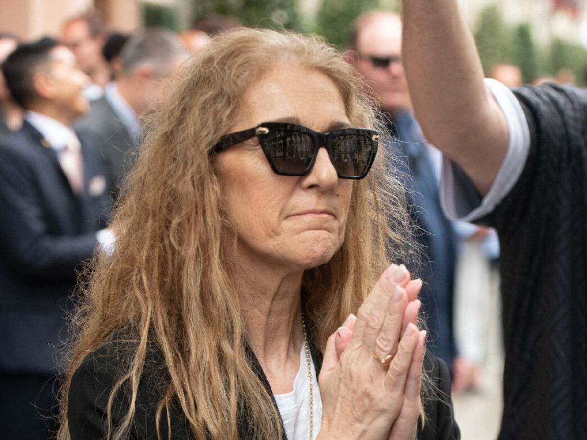 Celine Dion na ulicach Paryża, czekał na nią tłum fanów