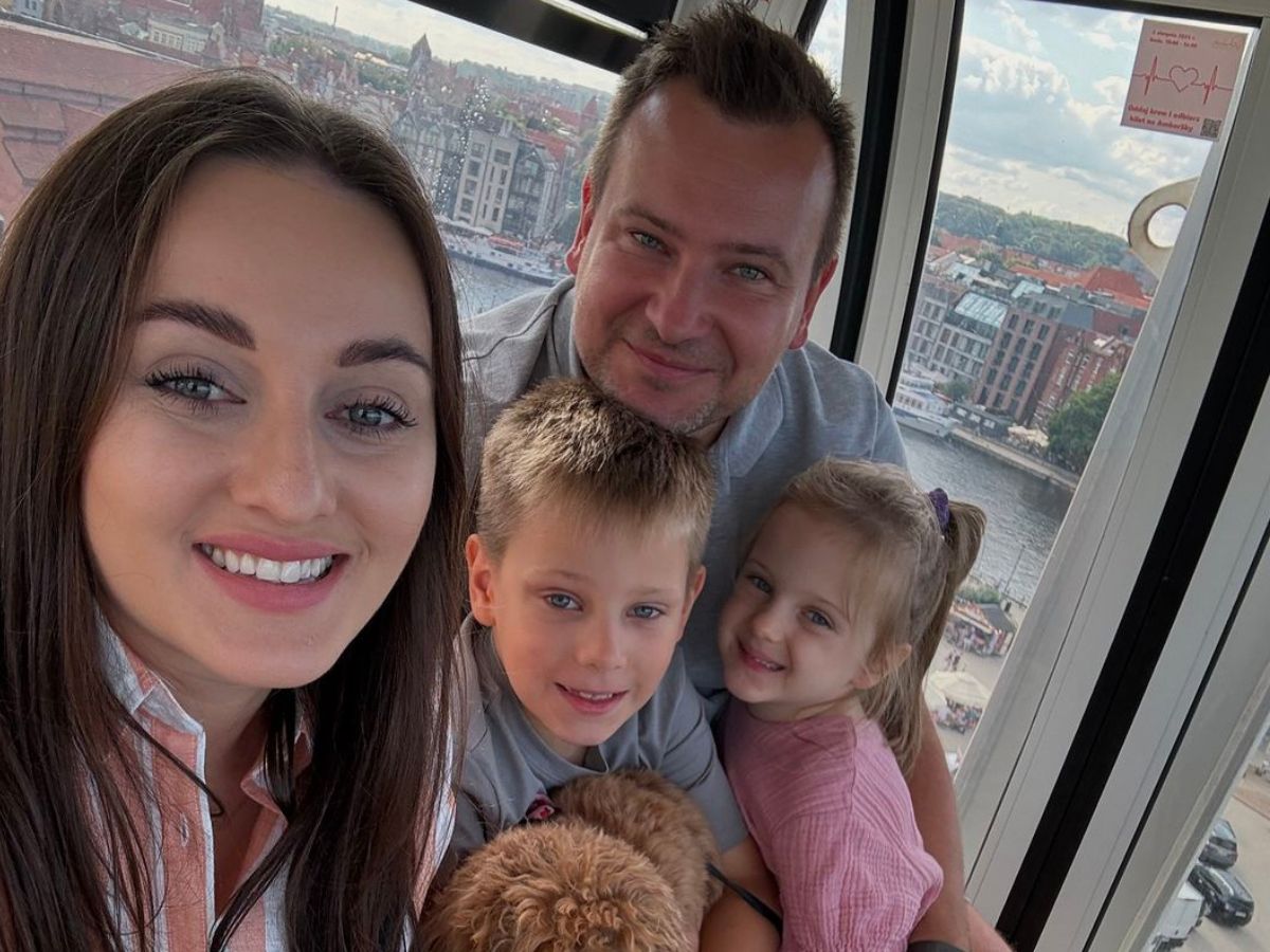 Ania i Grzegorz Bardowscy z dziećmi