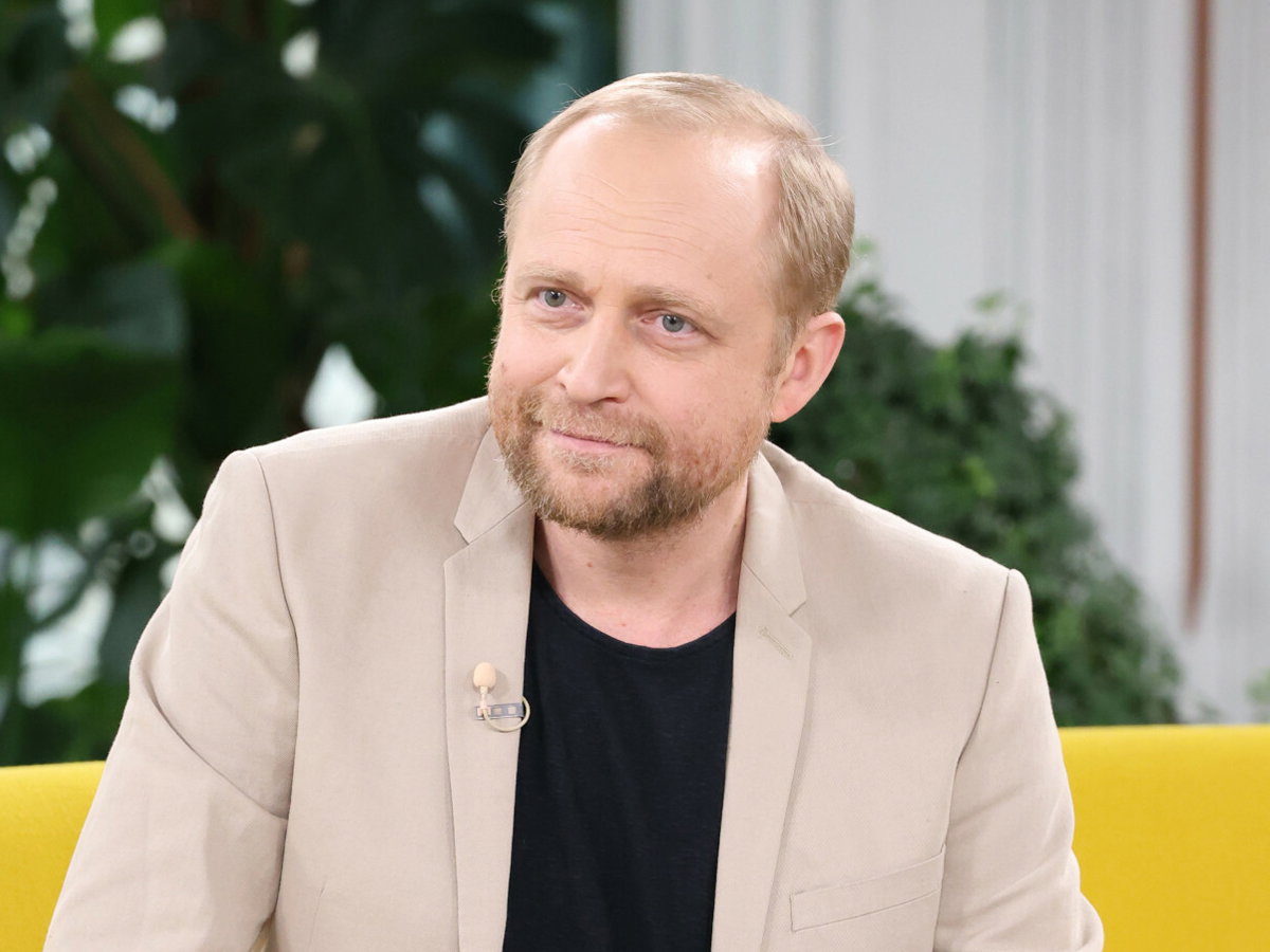 Ile Piotr Adamczyk zarobi w Dzień Dobry TVN?