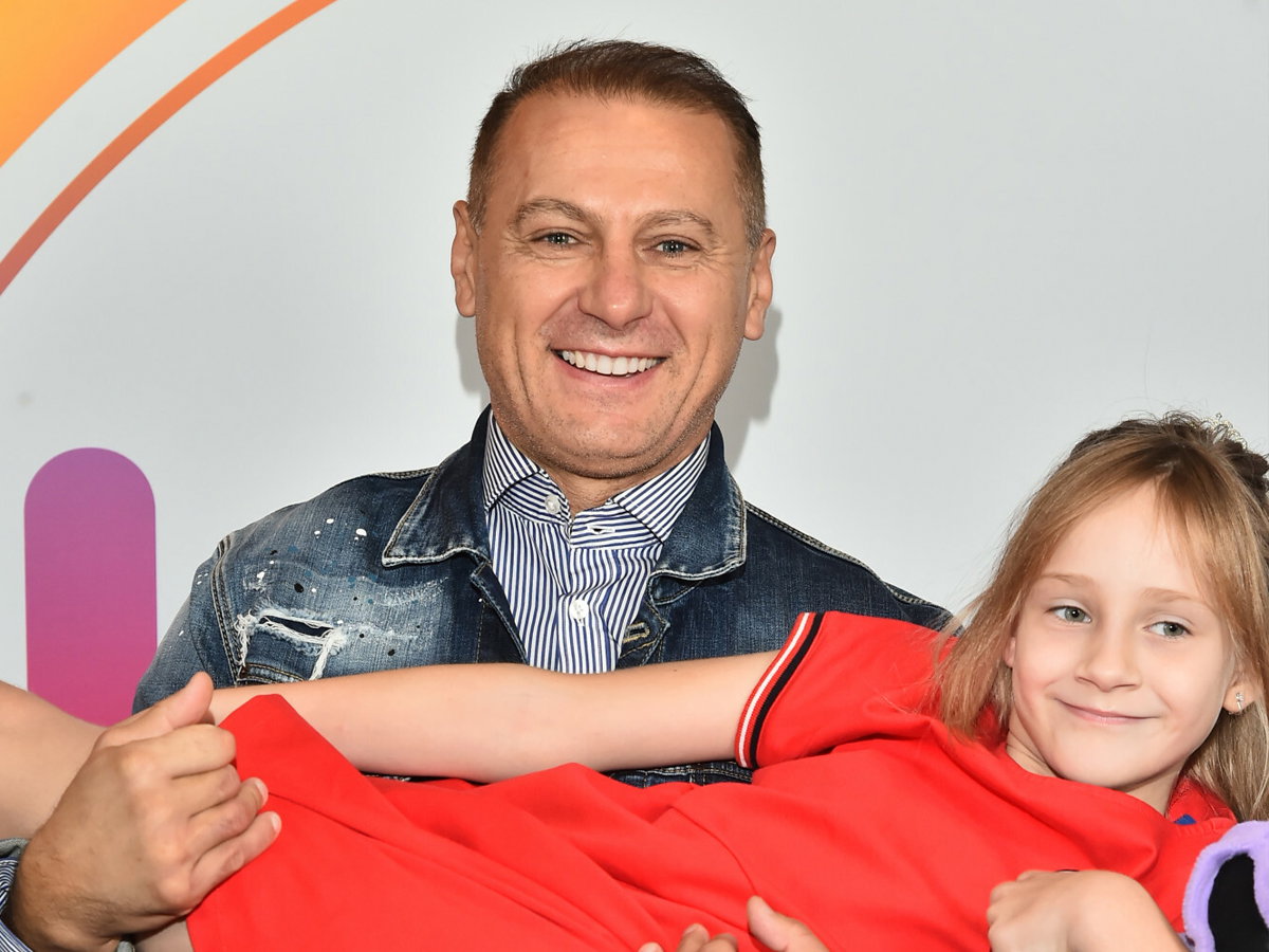 Piotr Świerczewski z wnuczką w Halo tu Polsat