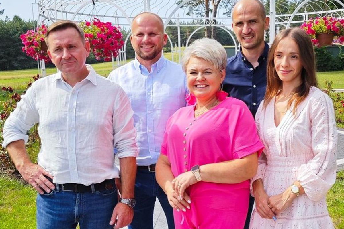 z kim jest Sebastian z Rolnik szuka żony