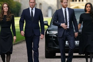 Meghan Markle, księżna Kate, książę Harry, książę William