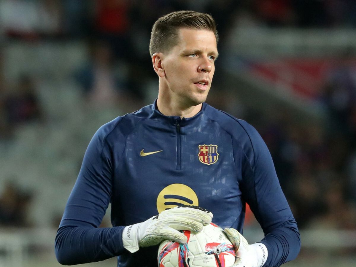 Wojtek Szczęsny pali po meczu