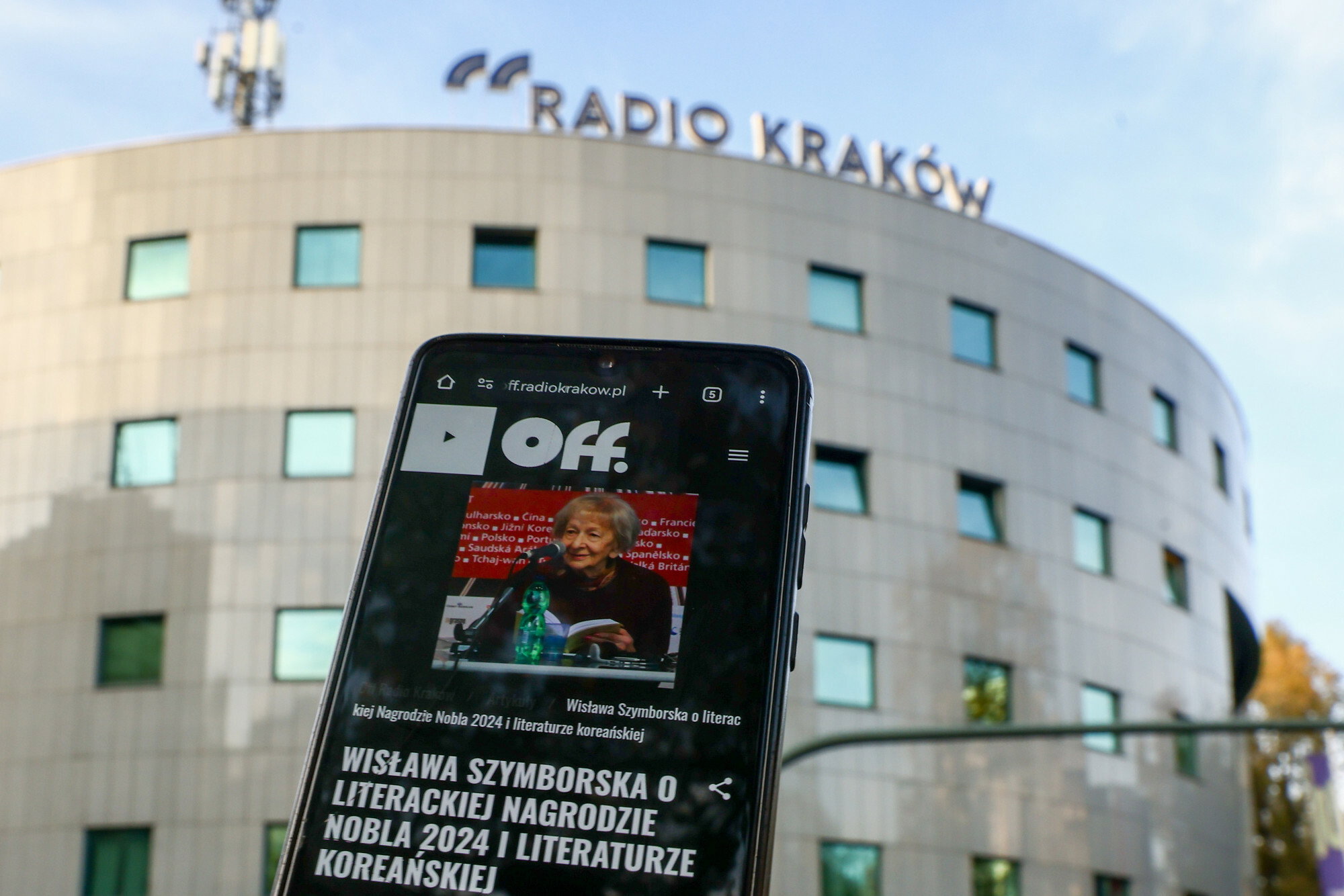 OFF Radio Kraków kończy „eksperyment” z AI