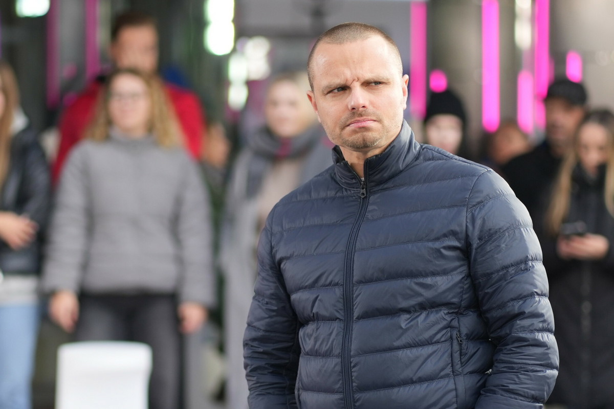 Marcin Hakiel pakuje i wynosi swoje rzeczy. Co dalej z gwiazdorem?