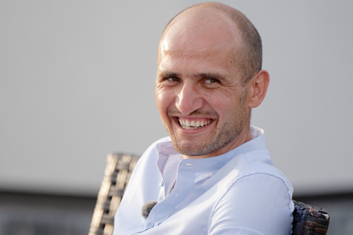 Rafał z "Rolnik szuka żony" jest zakochany!? Pokazał zdjęcie z tajemniczą brunetką