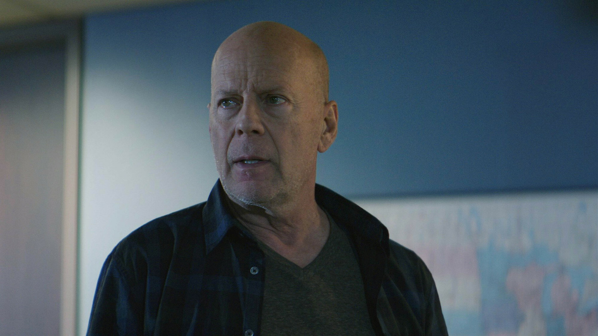 Chory Bruce Willis na zdjęciu z córkami. Widok porusza do łez