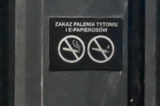 zakaz palenia