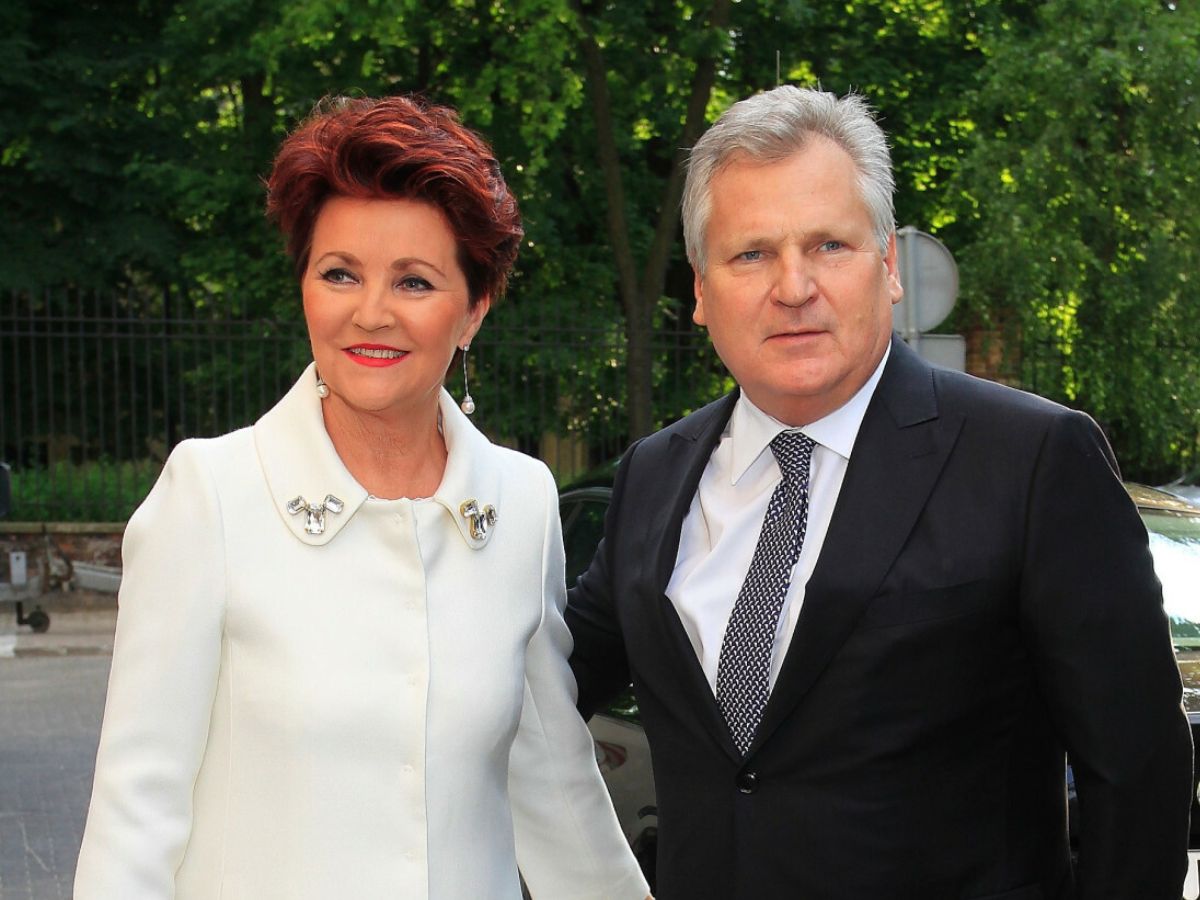 Jolanta i Aleksander Kwaśniewscy wzięli ślub jednostronny. Kto jeszcze zdecydował się na taką uroczystość?