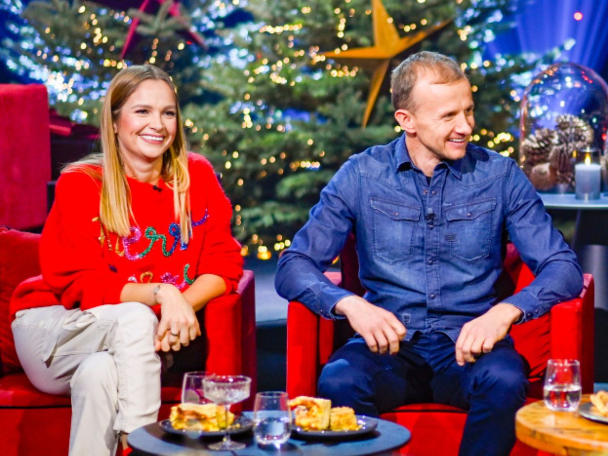 Marta Paszkin i Paweł Bodzianny na planie świątecznego odcinka Rolnik szuka żony