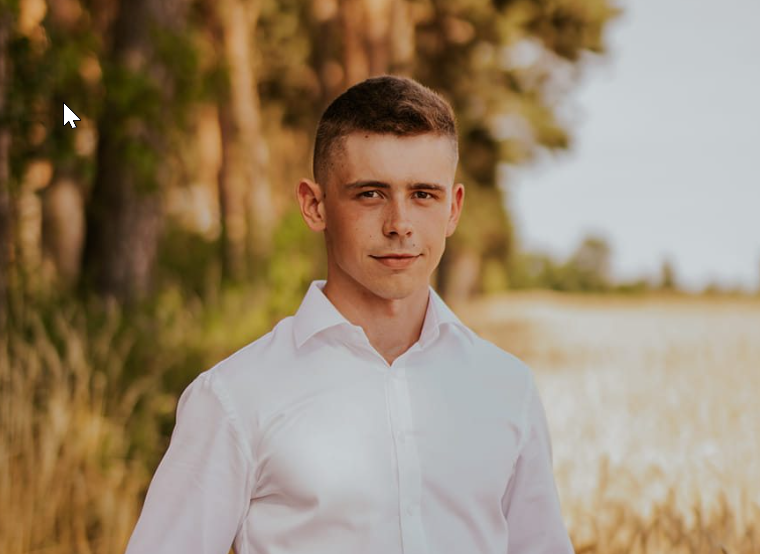 Adam z "Rolnik szuka żony"