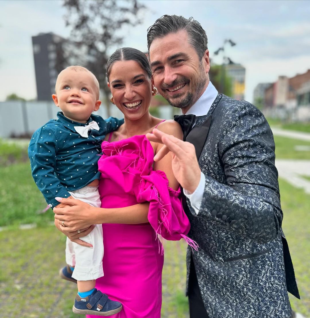 Lenka i Jan Klimentowie dzielą się szczęściem