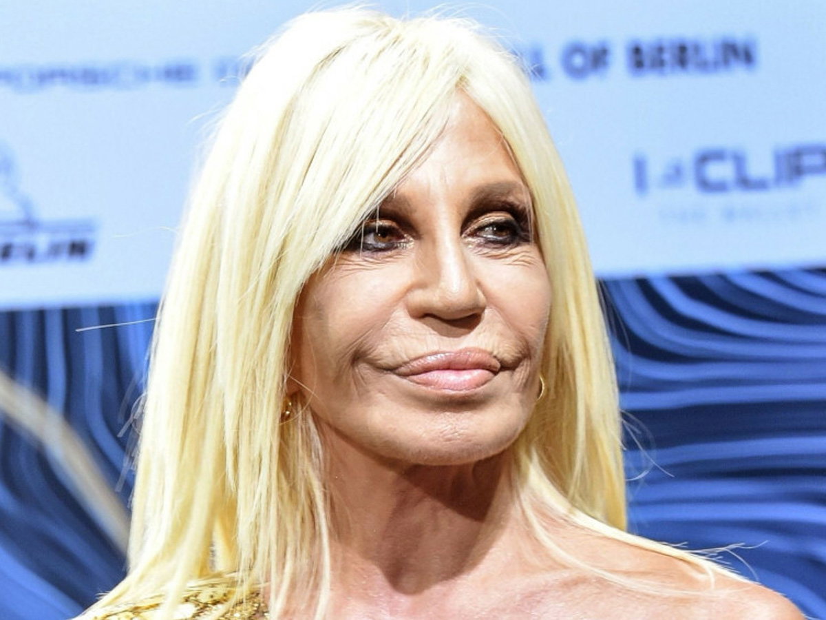 Odmieniona Donatella Versace