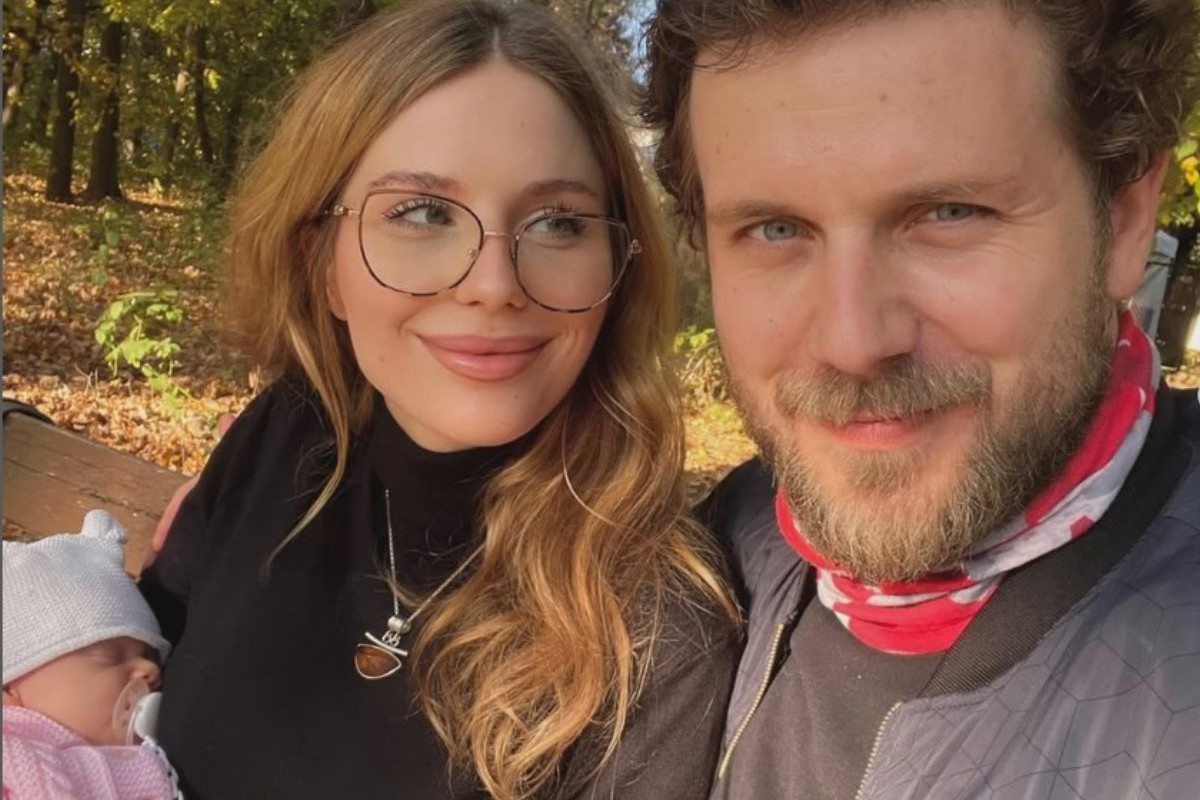 Antek Królikowski z partnerką