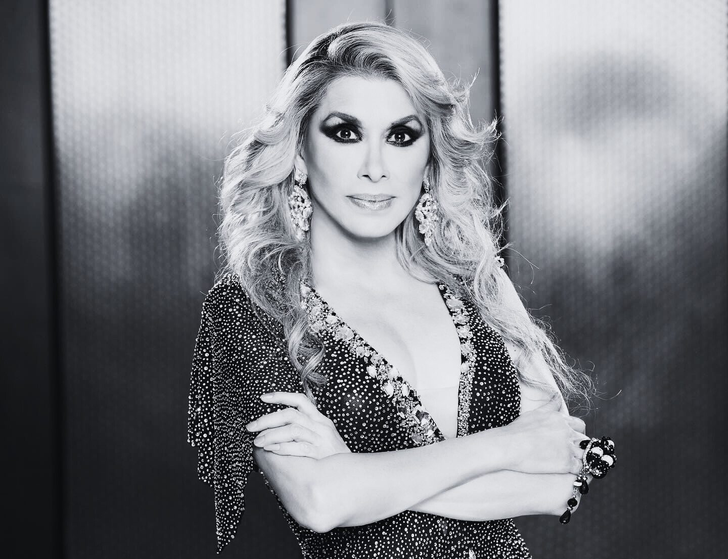 Dulce La Cantante