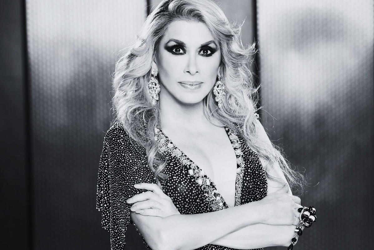 Dulce La Cantante
