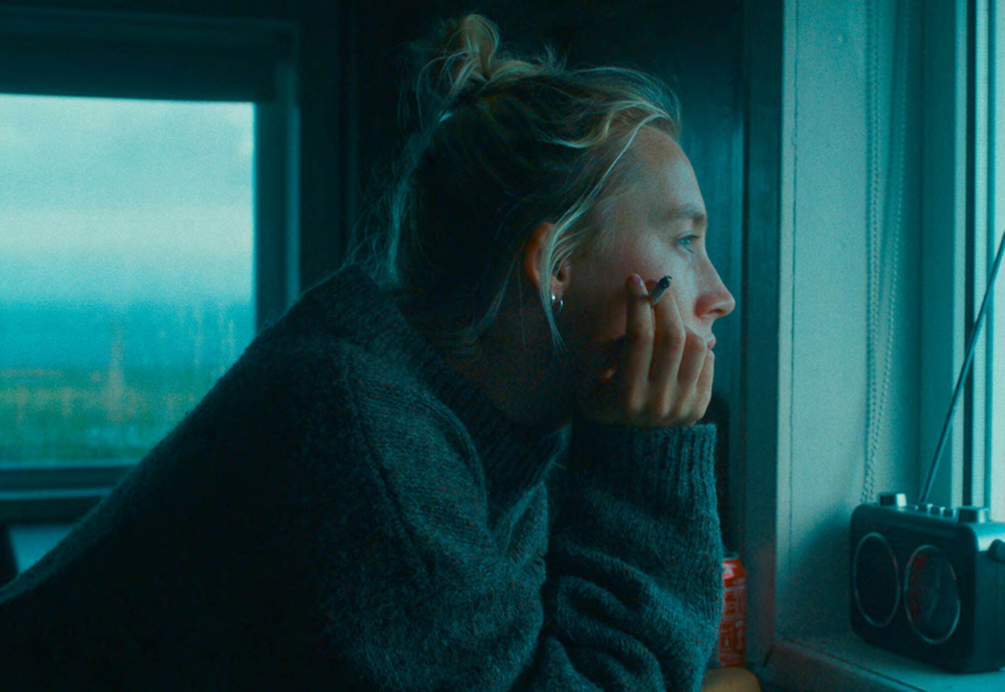 „The Outrun” wzrusza do łez. Rola alkoholiczki może przynieść Saoirse Ronan Oscara