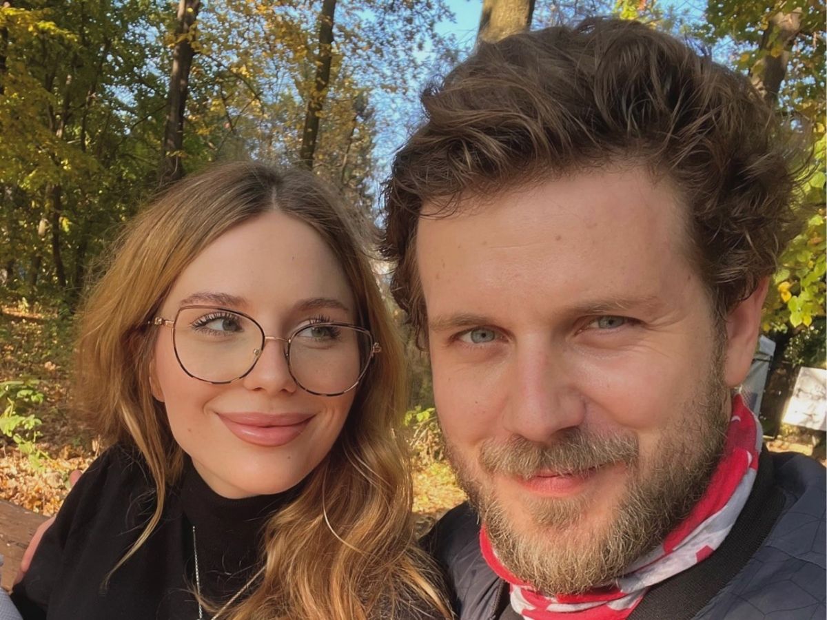 Izabela Banaś, Antoni Królikowski