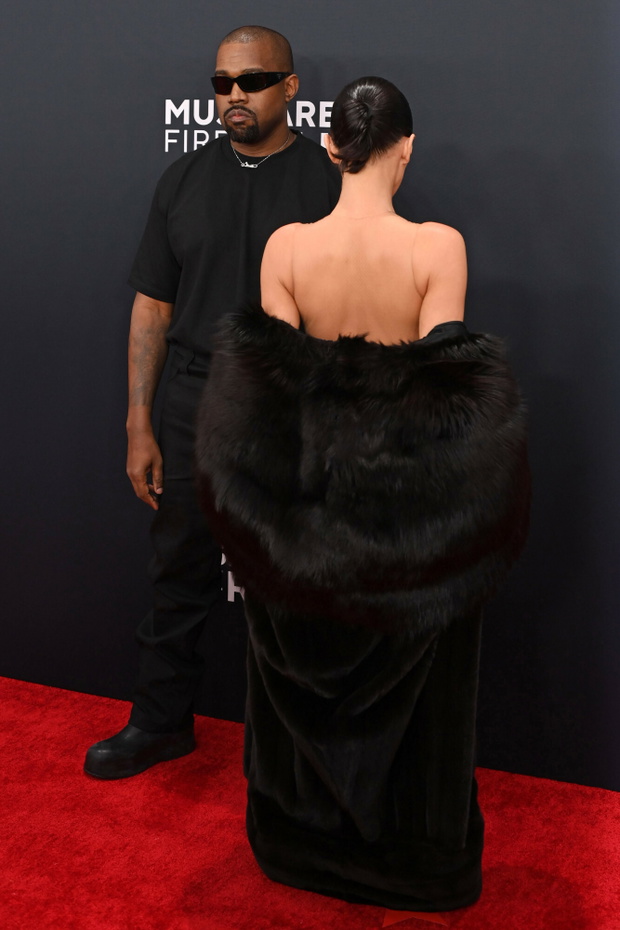Kanye West i Bianca Censori na Grammy 2025: