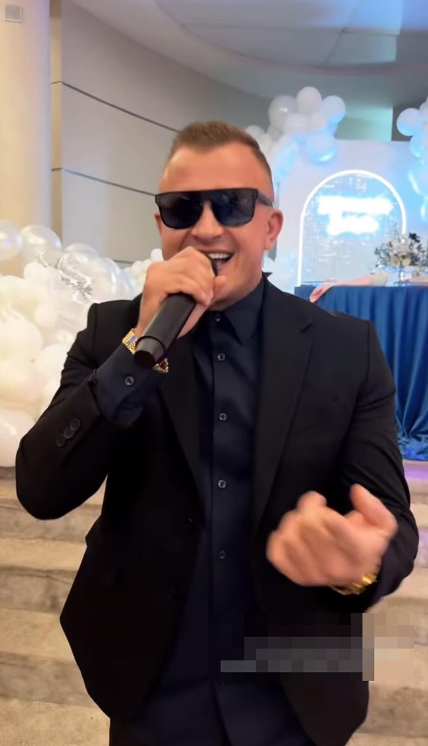 Dawid Narożny zaśpiewał na weselu u Krzysztofa Rutkowskiego