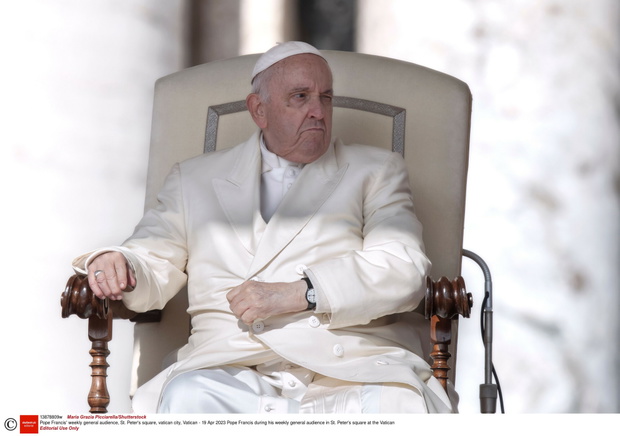 Papież Franciszek runął na ziemię. Jest oświadczenie Watykanu o stanie zdrowia Ojca Świętego