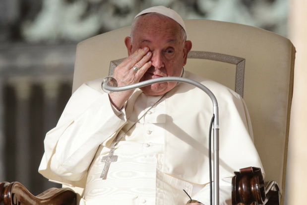 Papież Franciszek nie jest już w stanie krytycznym