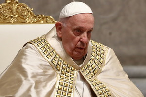 Papież Franciszek walczy o zdrowie: najnowsze doniesienia z rzymskiej kliniki