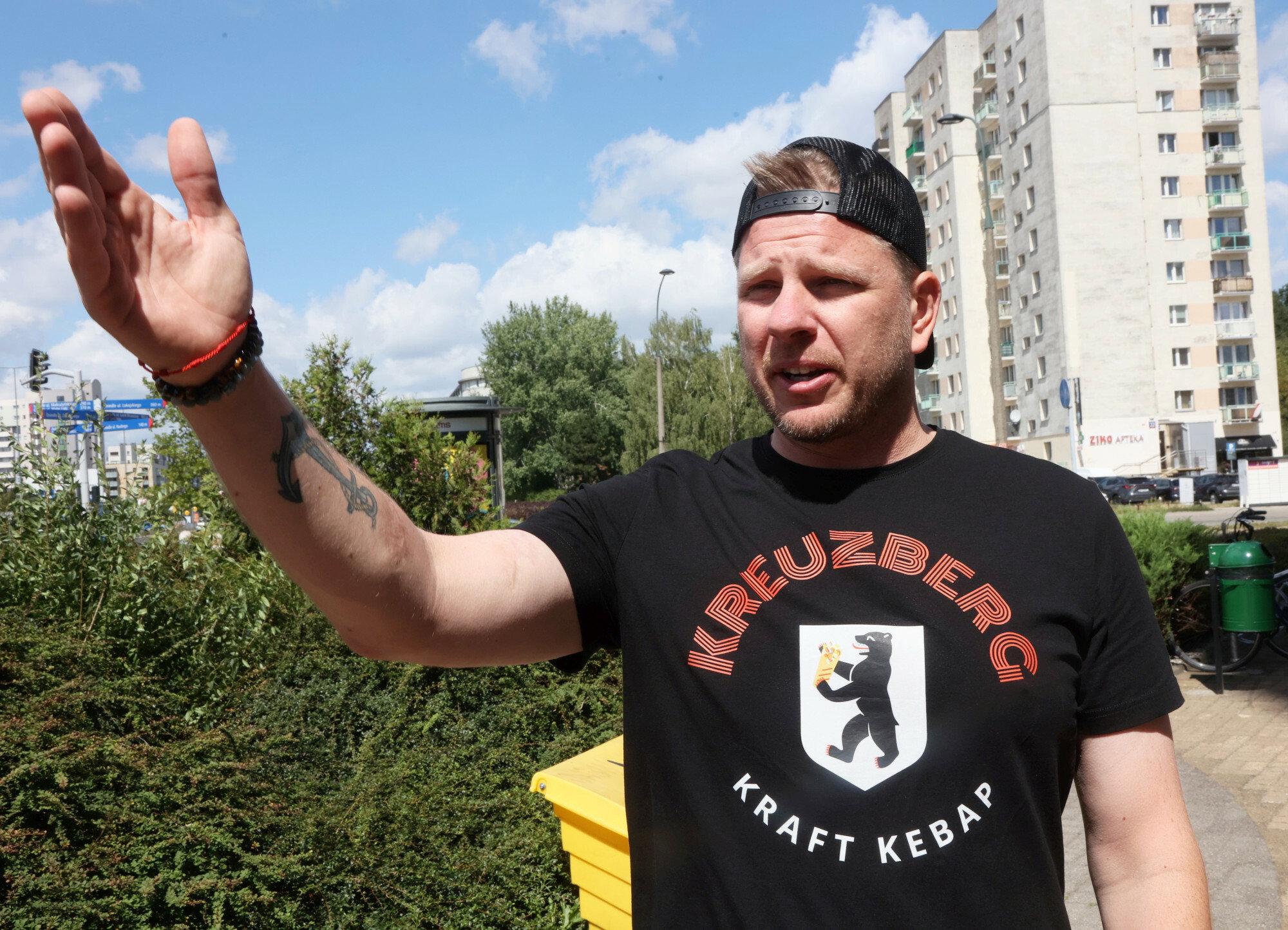 Filip Chajzer ostro o "Faktach" TVN: "Szyją strach na kształt COVID-19"