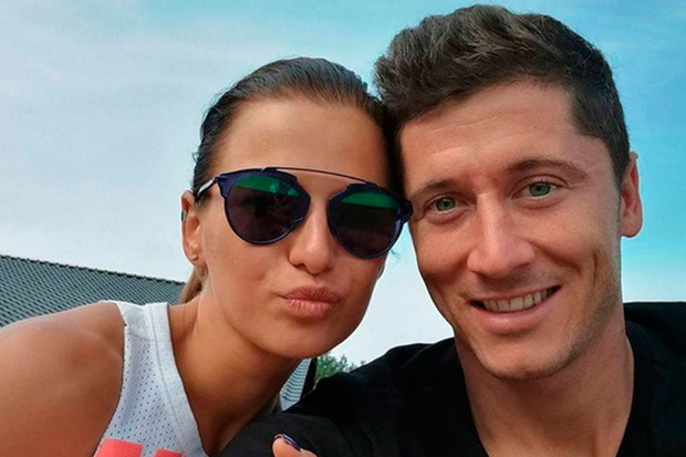 Anna Lewandowska, Robert Lewandowski na obozie treningowym